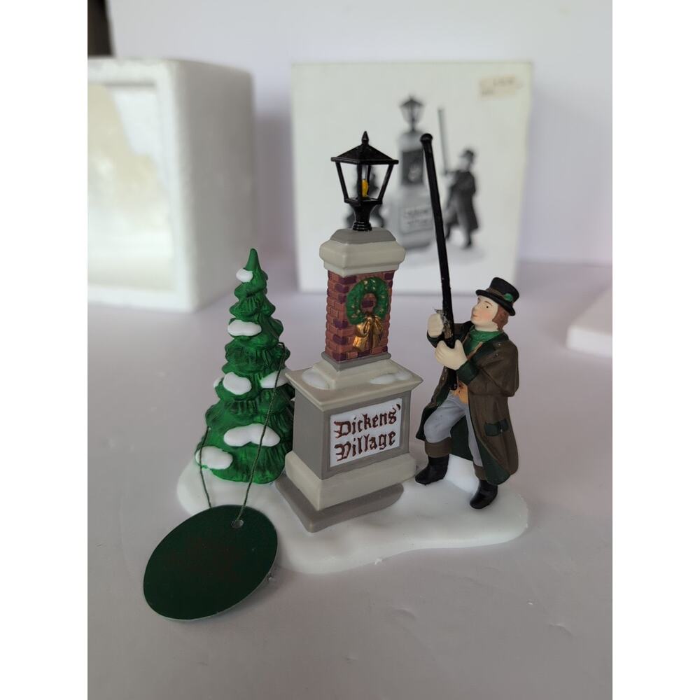 HERITAGE VILLAGE Dept 56 YE OLDE‎ LAMPLIGHTER Sign #58393 w/Box "RETIRED"!